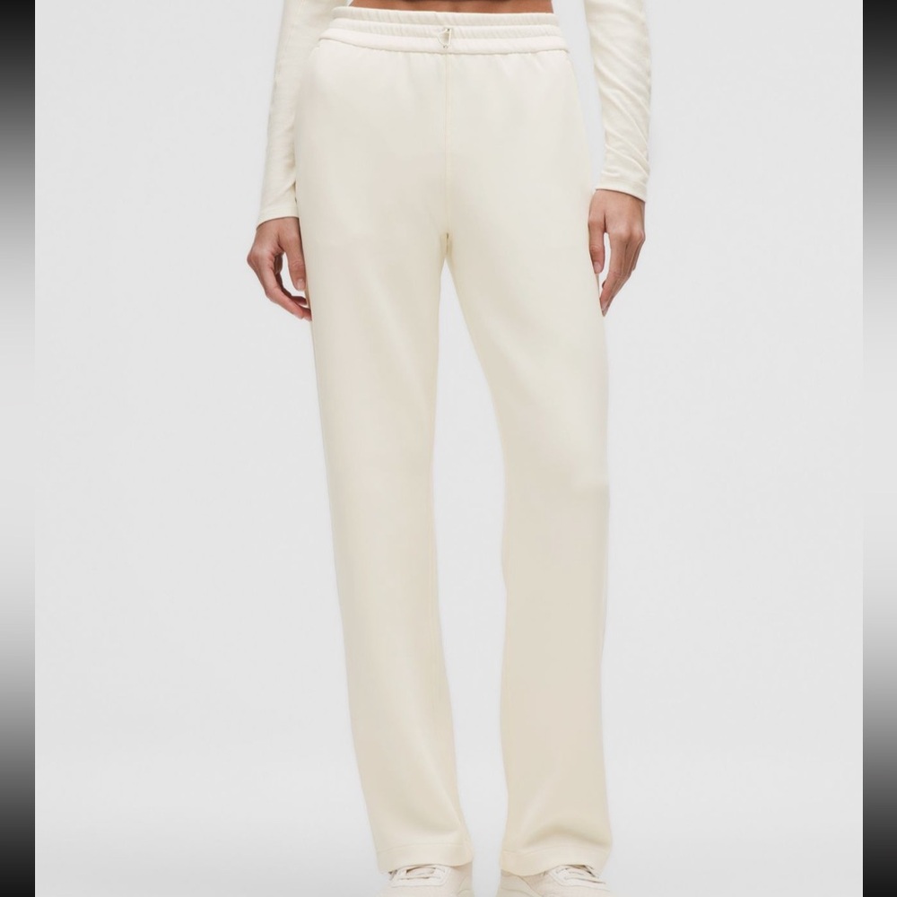 Lululemon Women’s Softstreme High-Rise Pant Regular